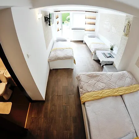 招待所 Gosciniec Santa Maria *