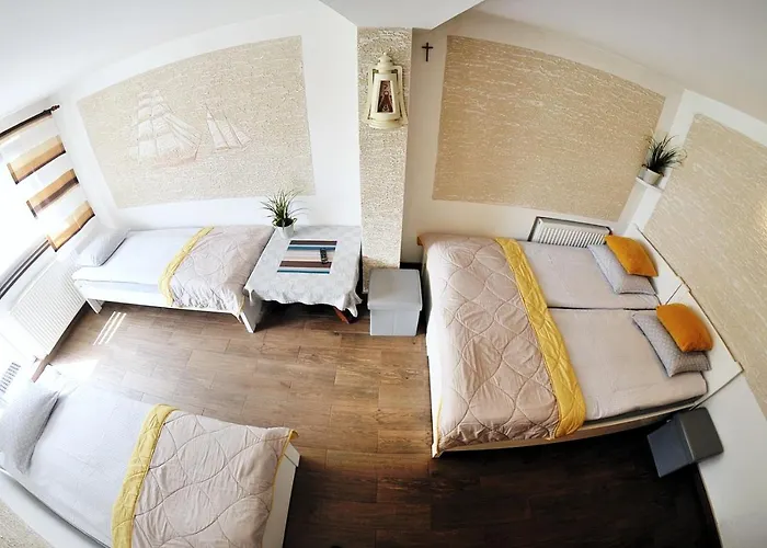 Gosciniec Santa Maria *